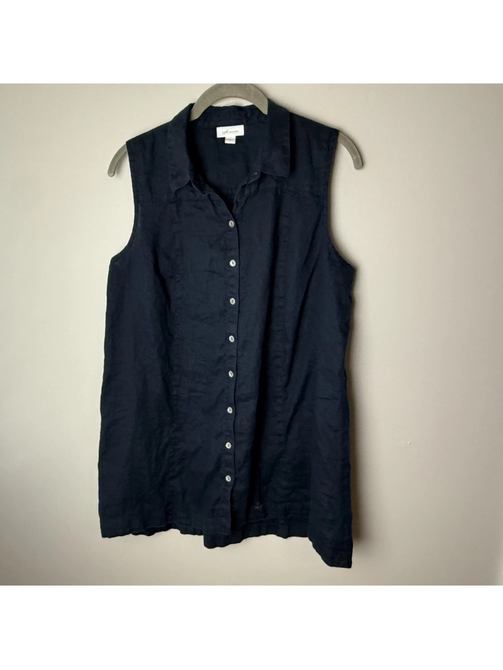 J. Jill Love Linen Top Size Medium Navy Blue Sleeveless Button Front Collared - Picture 2 of 5